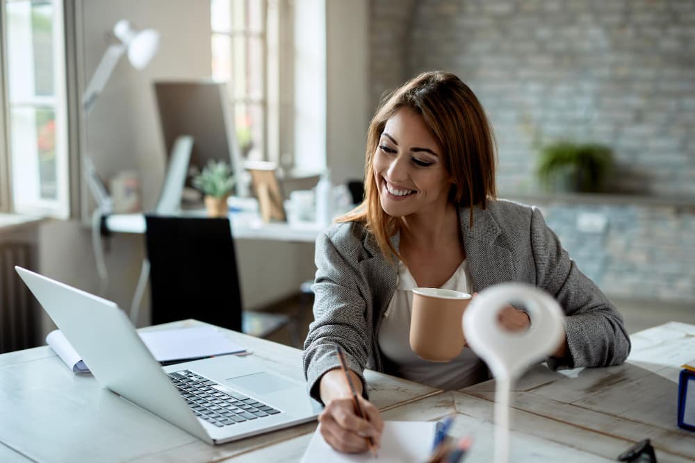 Beneficios de tener una gestoría laboral y fiscal si trabajas como autónomo